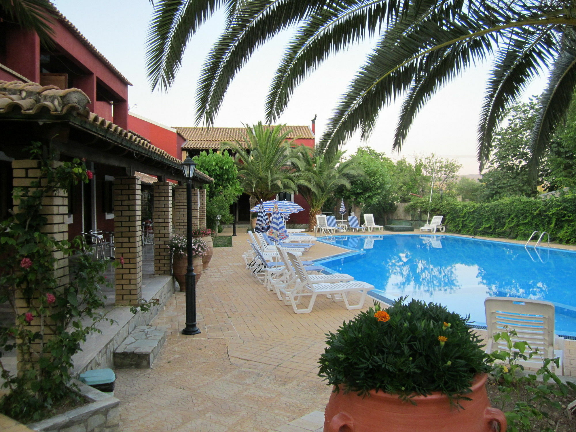 Blue Dream Aparthotel Velonádes